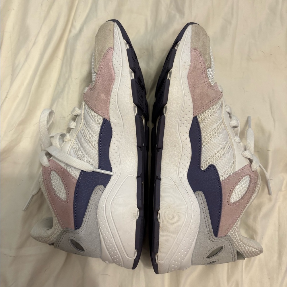 Adidas Women's White and Light Pink Sneakers
